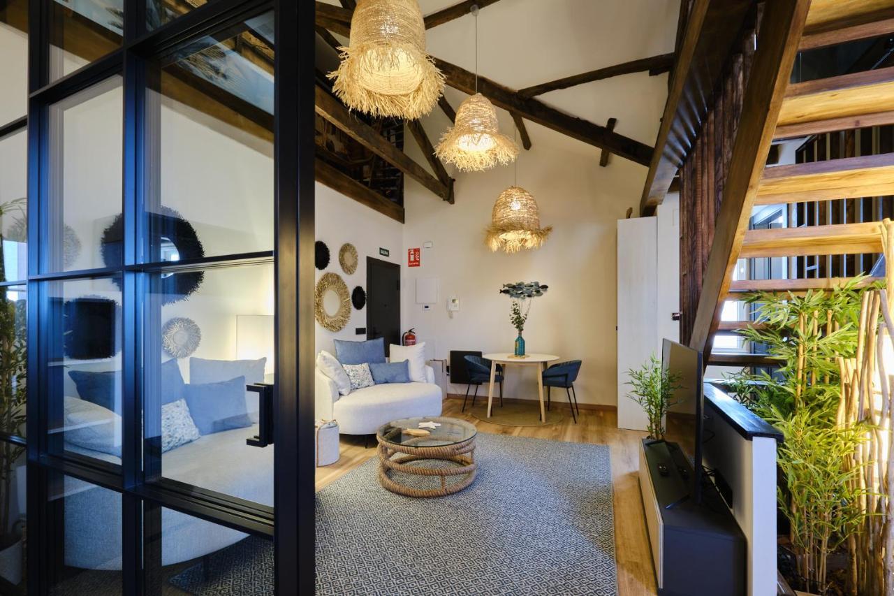 El Amarre - Navega En El Camarote De Un Navio Con Historia - Grupo Querbes Apartment Gijon Exterior photo