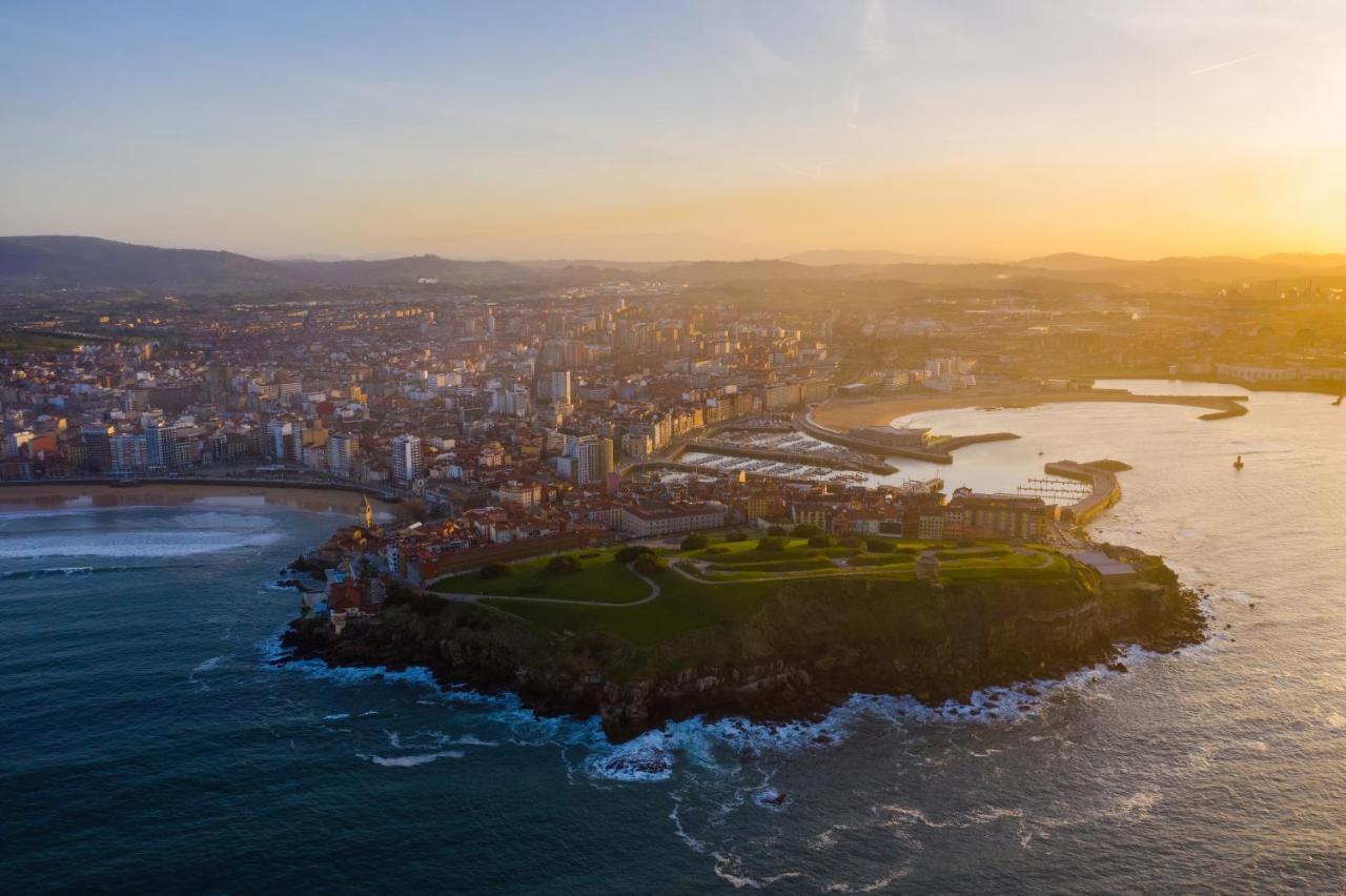 El Amarre - Navega En El Camarote De Un Navio Con Historia - Grupo Querbes Apartment Gijon Exterior photo