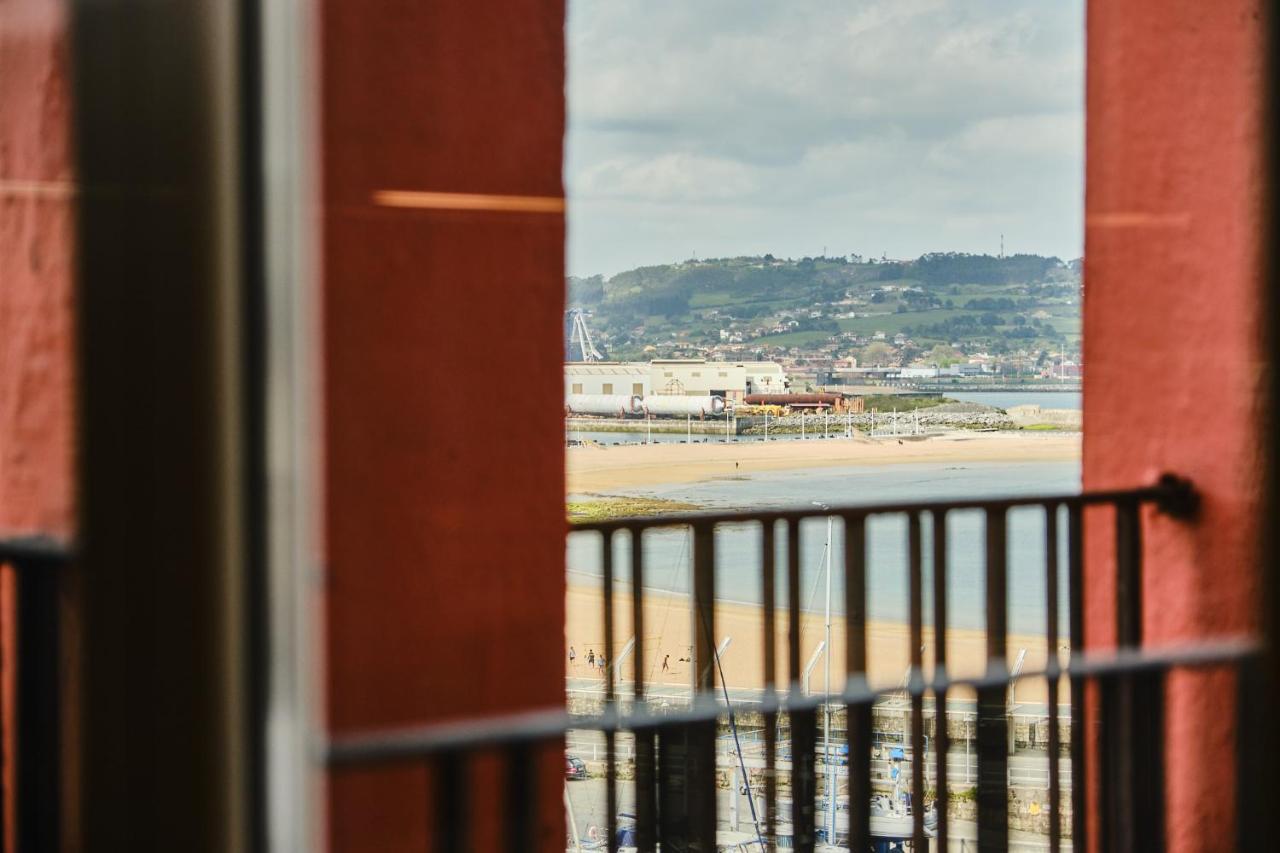 El Amarre - Navega En El Camarote De Un Navio Con Historia - Grupo Querbes Apartment Gijon Exterior photo