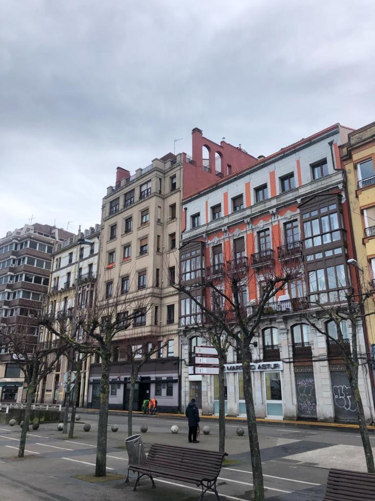 El Amarre - Navega En El Camarote De Un Navio Con Historia - Grupo Querbes Apartment Gijon Exterior photo